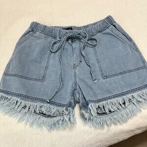 DT Jeans Women’s Shorts‎ Size 1X Drawstring Fringe